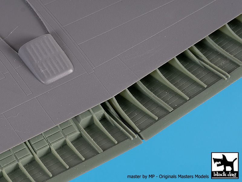 Blackdog BDOA72112 1:72 Lockheed C-130H Hercules wing flaps