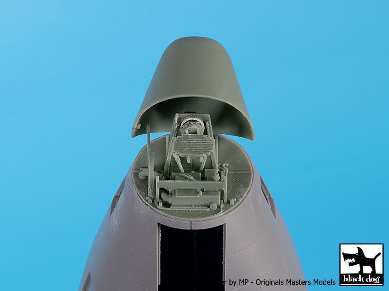 Blackdog BDOA72114 1:72 Lockheed C-130H Hercules radar+front door