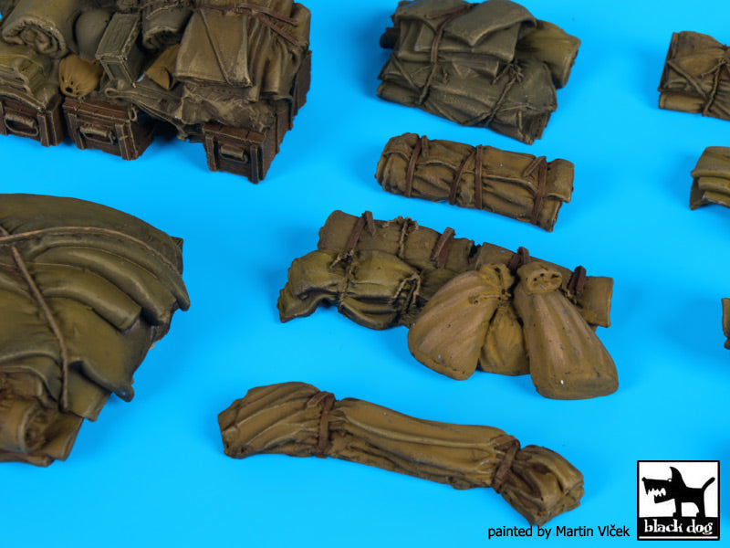 Blackdog BDT35143 1:35 Tentage+bedrolls N deg 3 accessories set