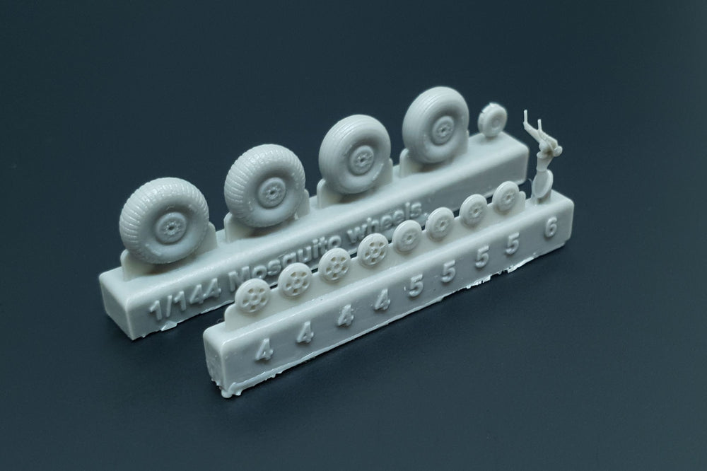 Brengun BRL144153 1:144 de Havilland Mosquito wheels resin cast wheels