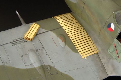 Brengun BRL32008 1:32 British walkboards--PE set RAF maintenance walkboards WWII