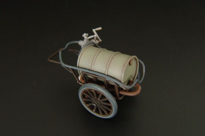 Brengun BRL32029 1:32 Japanese refueling cart