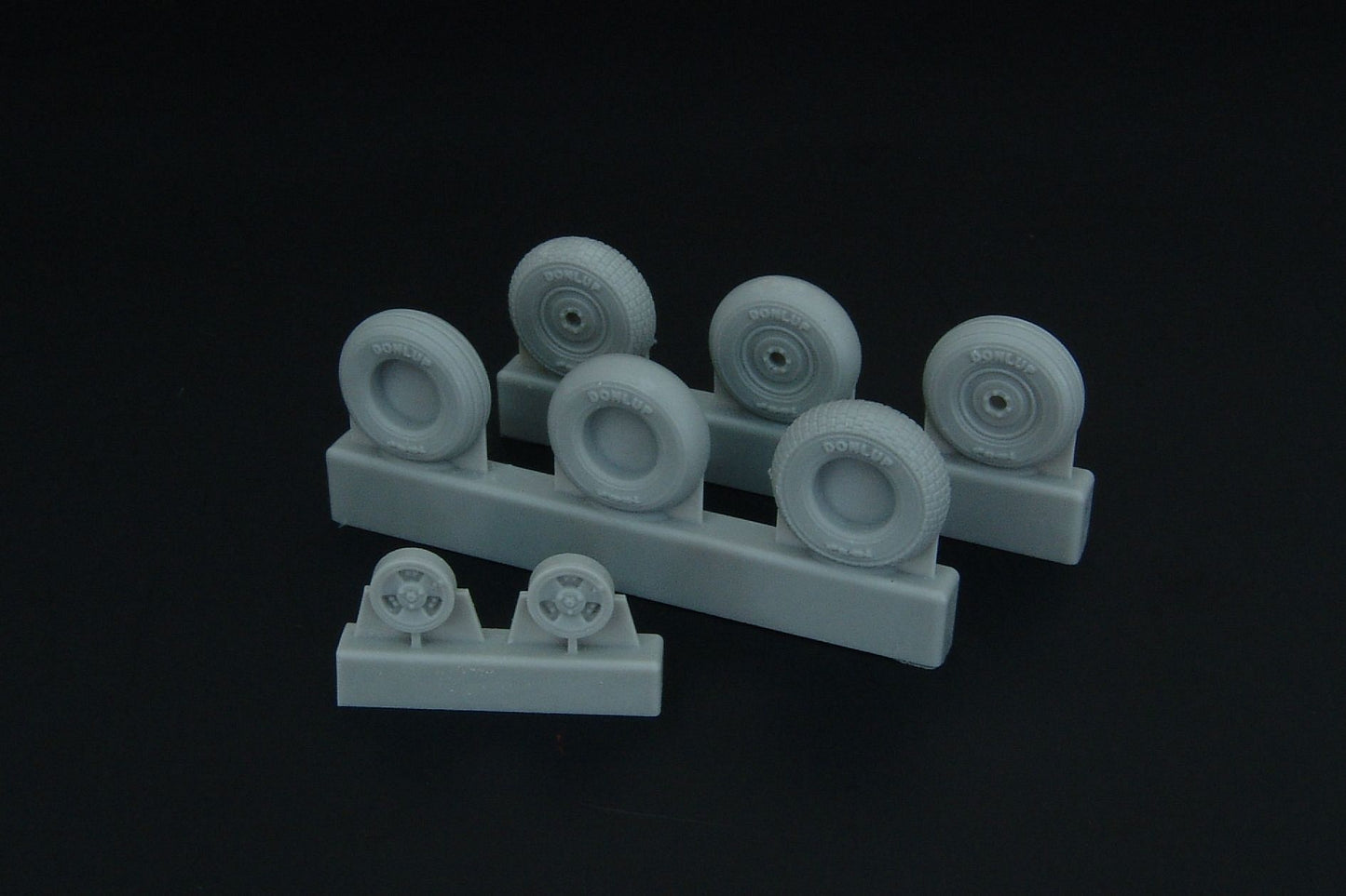 Brengun BRL48096 1:48 Supermarine Spitfire 3 spoke wheels set