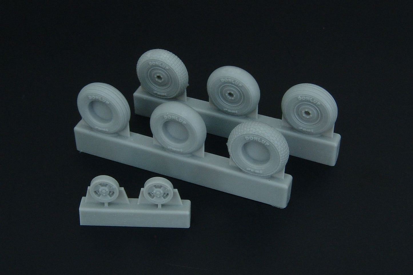 Brengun BRL48096 1:48 Supermarine Spitfire 3 spoke wheels set