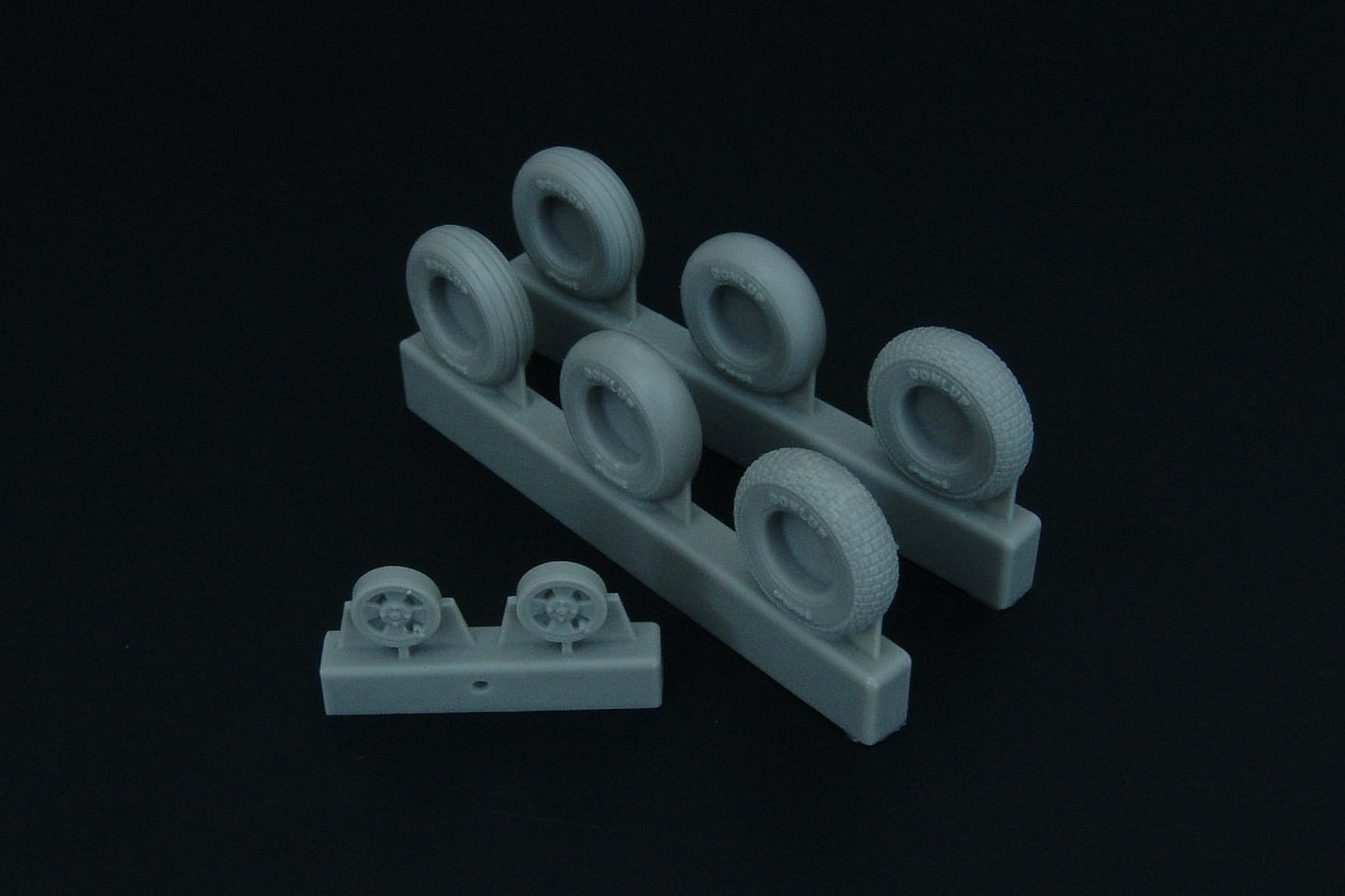 Brengun BRL48097 1:48 Supermarine Spitfire 4 spoke wheels set