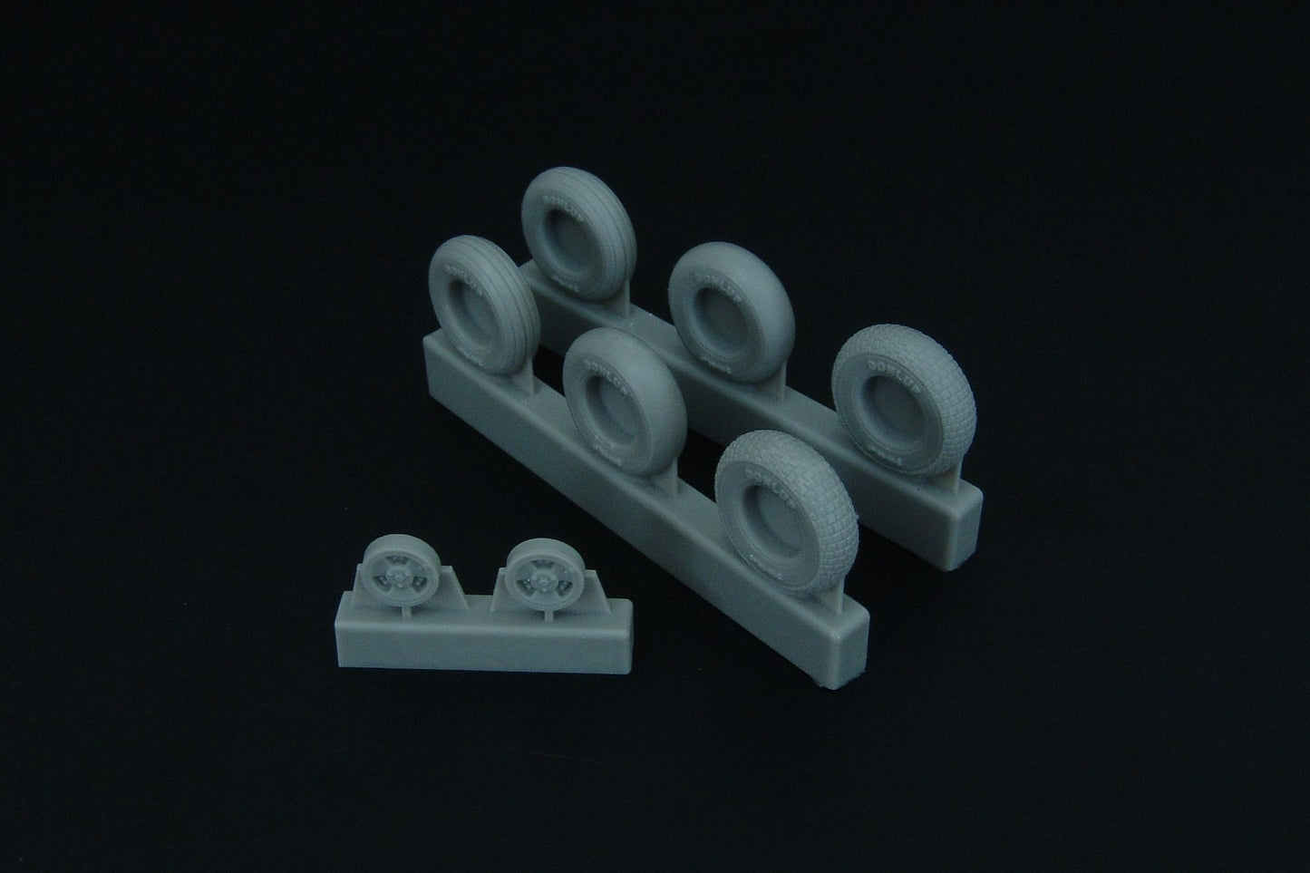 Brengun BRL48097 1:48 Supermarine Spitfire 4 spoke wheels set