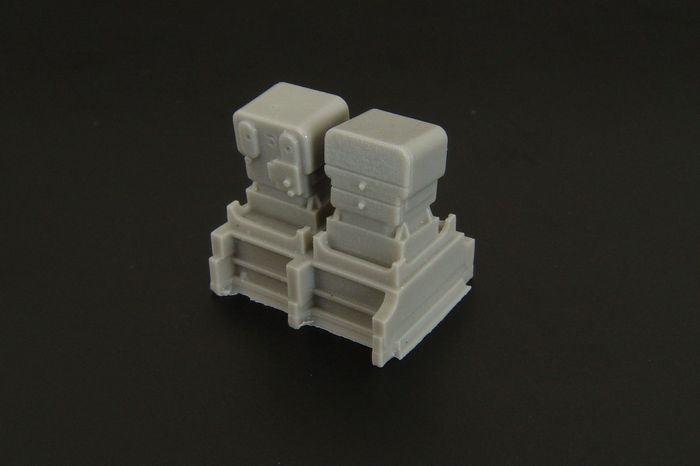 Brengun BRL48104 1:48 Supermarine Spitfire PRU camera set
