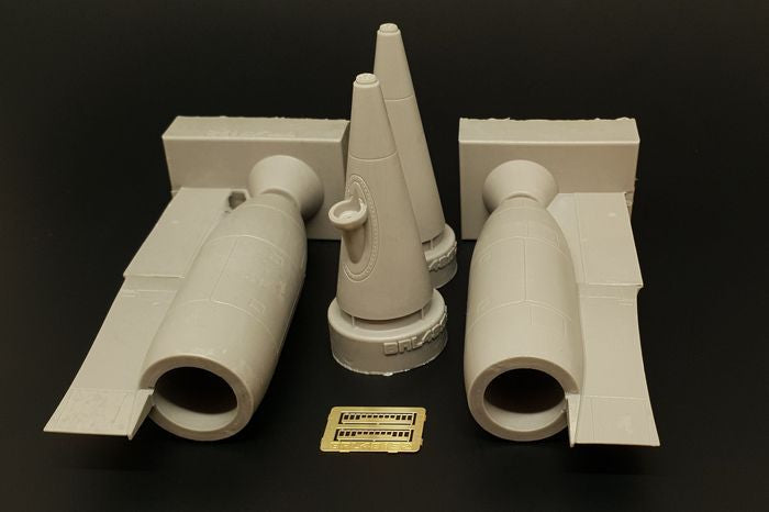 Brengun BRL48132 1:48 Lockheed KC-130J Hercules refueling pod 2 szt.