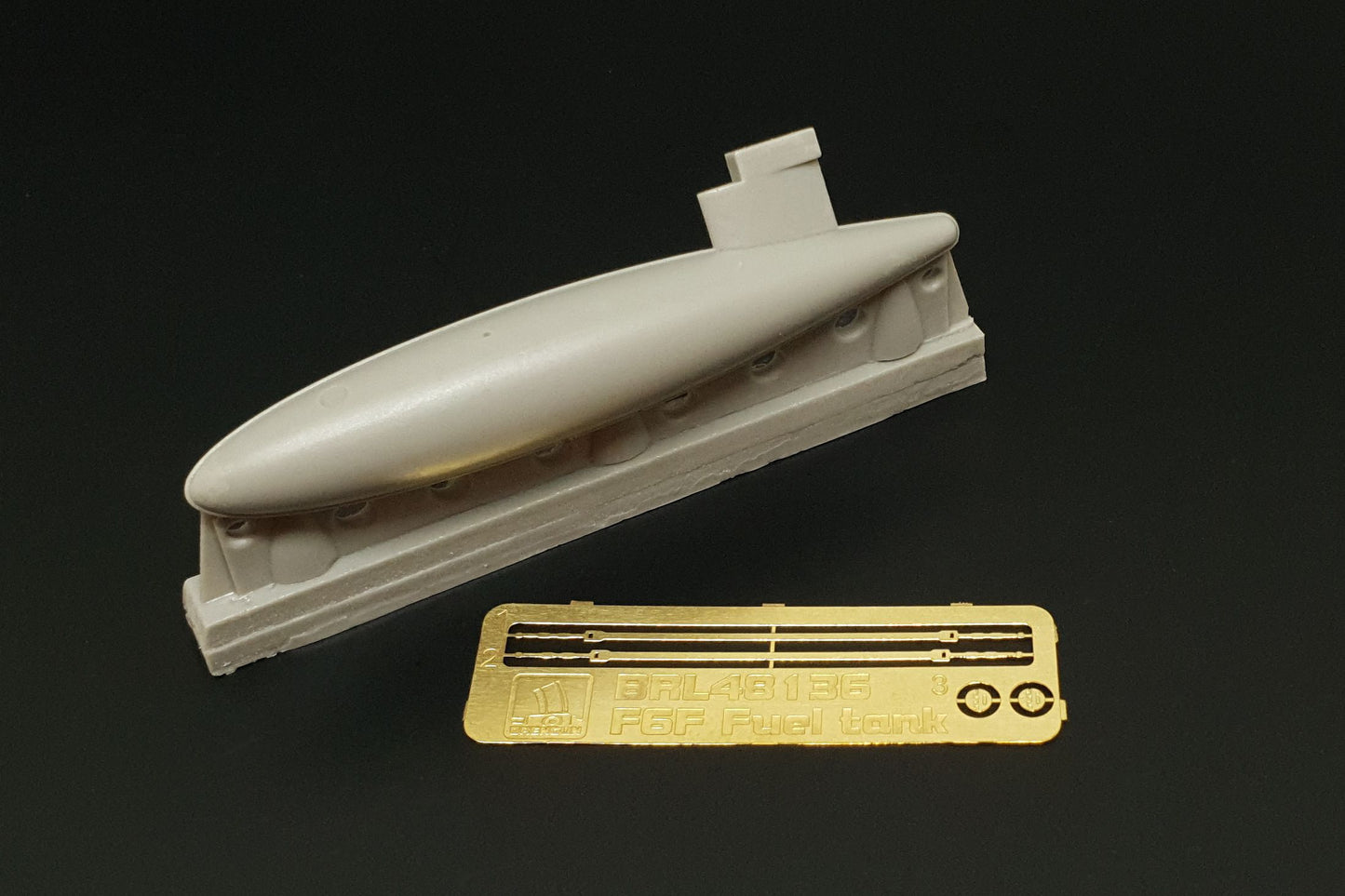 Brengun BRL48136 1:48 Grumman F6F Fuel tank Resin fuel tank