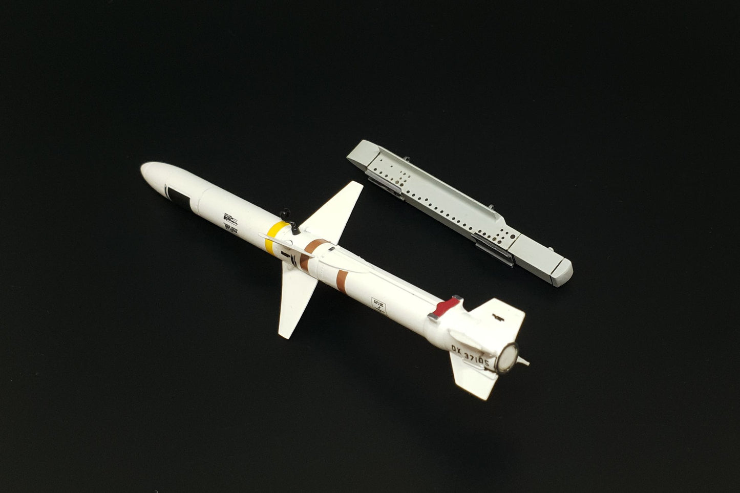 Brengun BRL48152 1:48 AGM-45 Shrike Resin construction kit of U.S