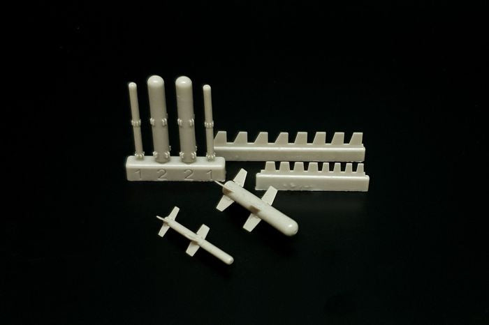 Brengun BRL48179 1:48 Bayraktar TB.2 UAV laser guided missiles