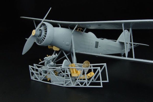Brengun BRL72100 1:72 Letov S-328 etchings