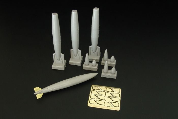 Brengun BRL72161 1:72 US 300 gallon Fuel tanks