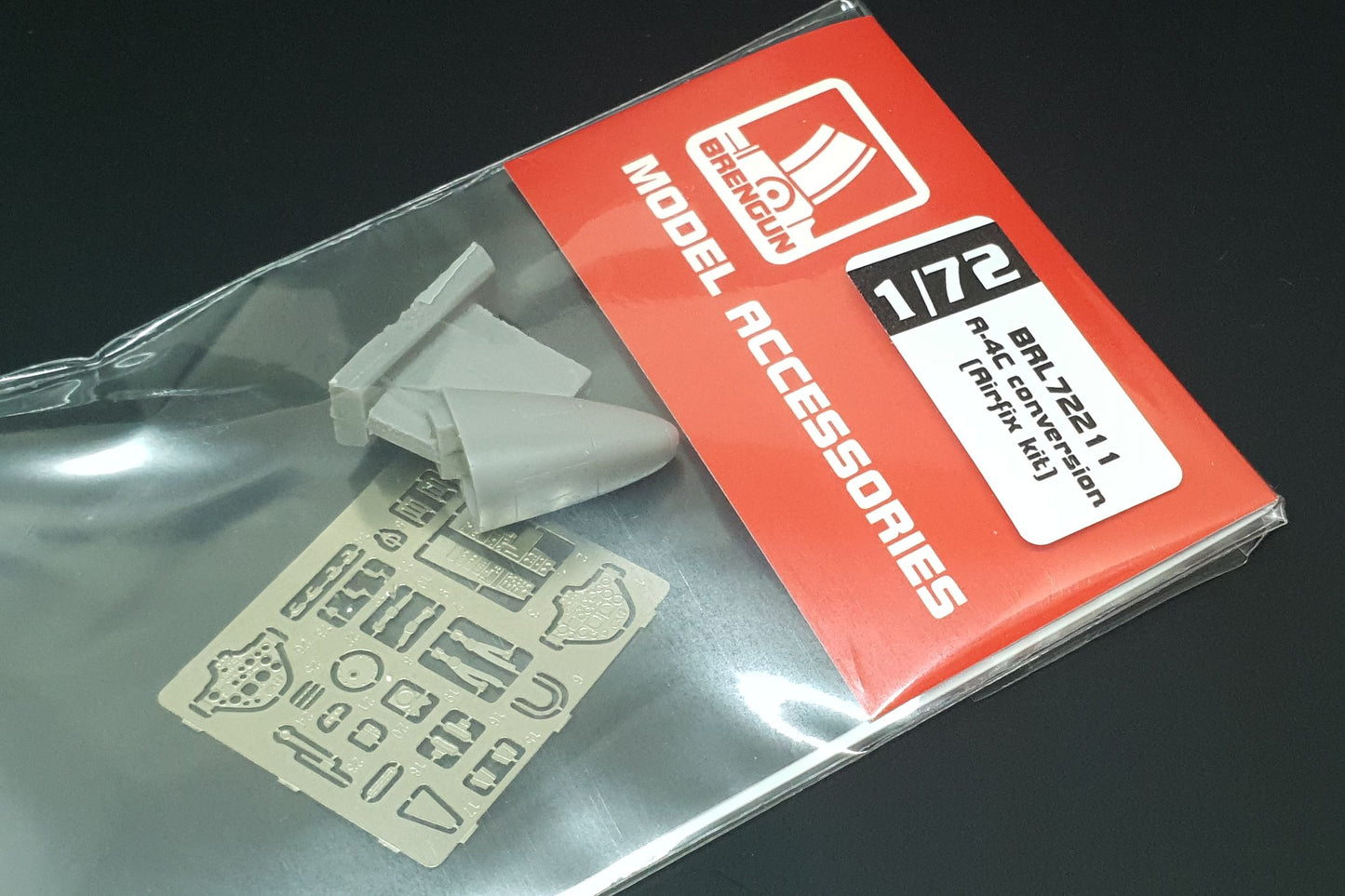 Brengun BRL72211 1:72 Douglas A-4C Skyhawk conversion