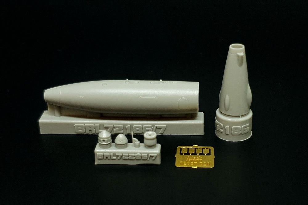 Brengun BRL72286 1:72 D-704 buddy Tank early type
