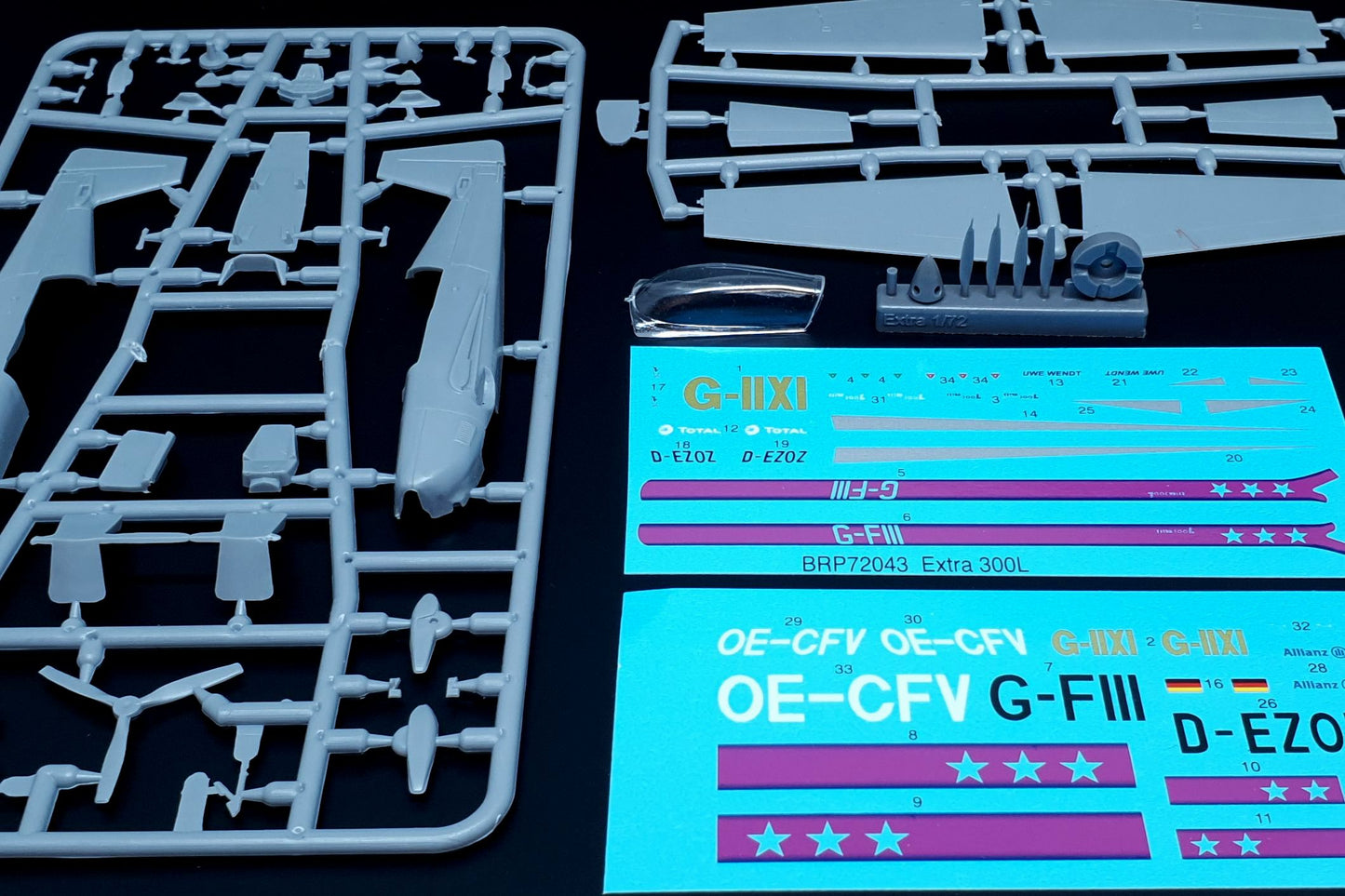 Brengun BRP72043 1:72 Extra EA-300 with 4 blade propeller