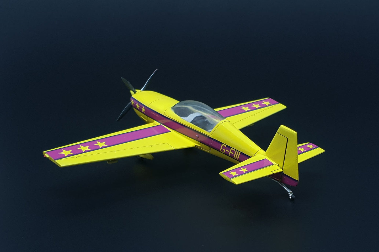 Brengun BRP72043 1:72 Extra EA-300 with 4 blade propeller