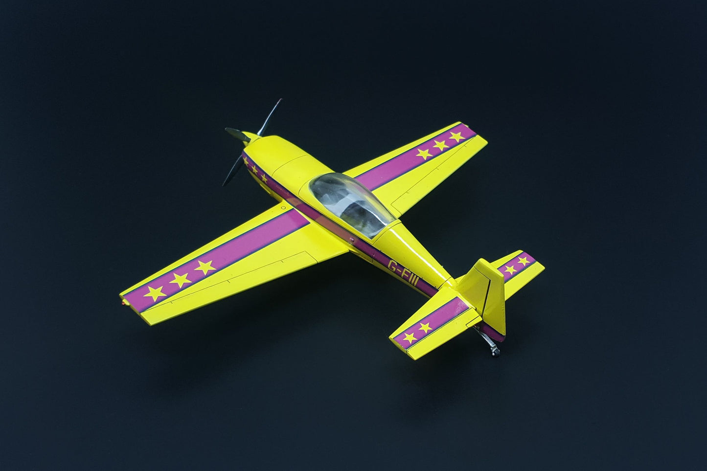 Brengun BRP72043 1:72 Extra EA-300 with 4 blade propeller