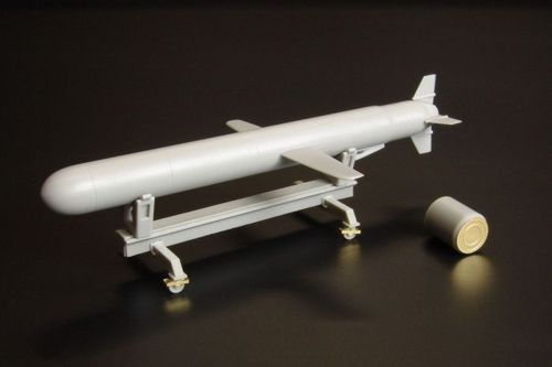 Brengun BRS48003 1:48 AGM-109 TOMAHAWK--Resin kit with PE parts & decals of U.S
