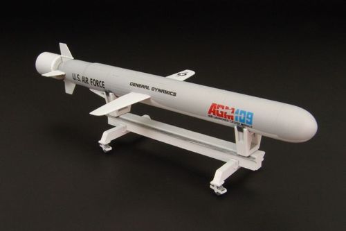 Brengun BRS48003 1:48 AGM-109 TOMAHAWK--Resin kit with PE parts & decals of U.S