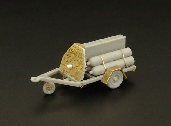 Brengun BRS72004 1:72 U.S.NAVY Oxygen cart---Resin Kit of USN oxygen cart