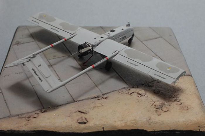 Brengun BRS72011 1:72 RQ-7B Shadow UAV resin kit of unmanned plane