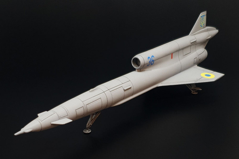 Brengun BRS72025 1:72 Tupolev Tu-141 Strizh soviet jet drone