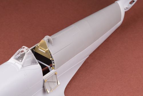 Attitude BUC-24023 1:24 Spitfire/Seafire Fuselage Conversion