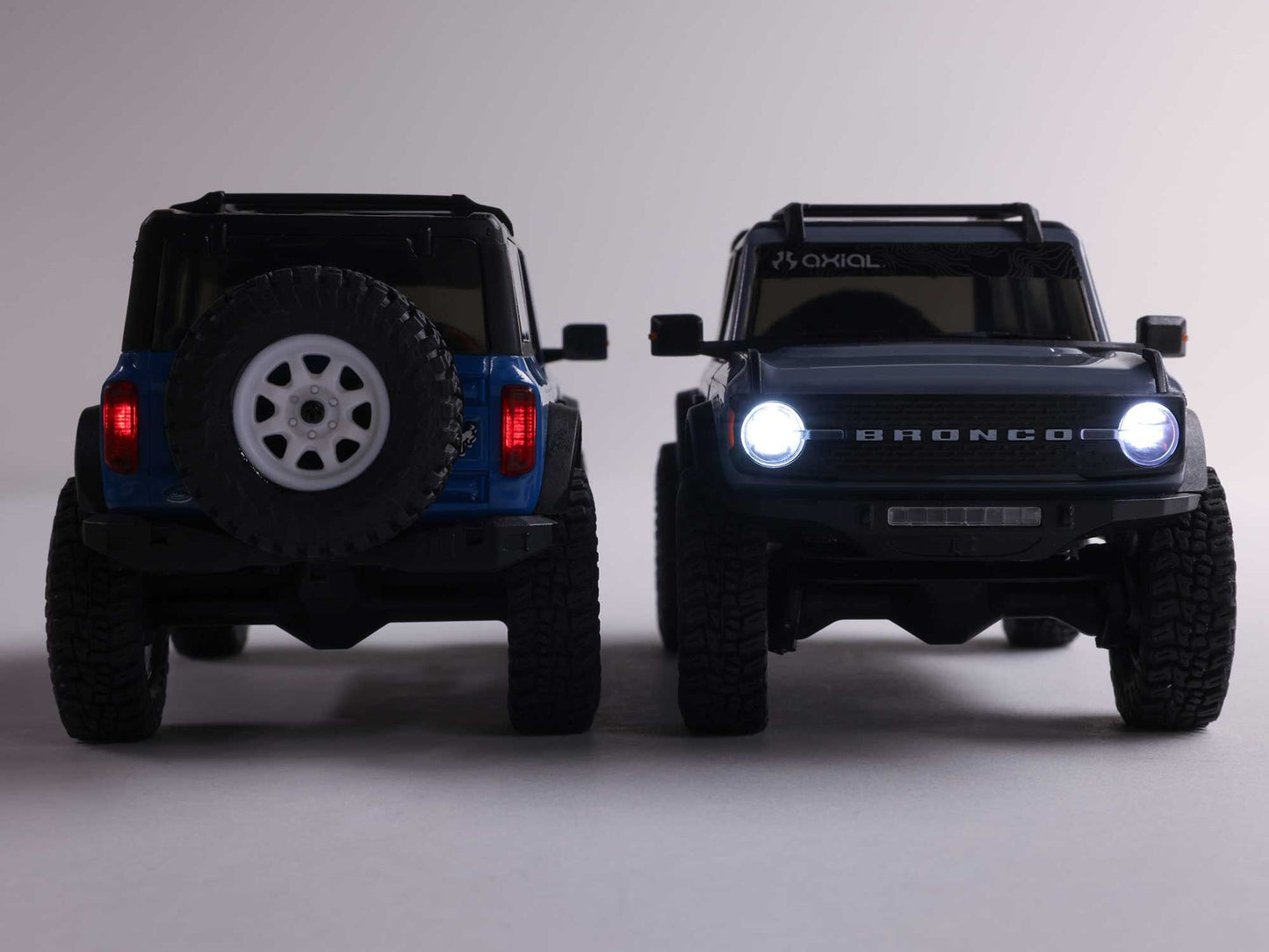 Axial SCX30 Ford Bronco 4x4 RTR RC 1:30 Rock Crawler - Grey