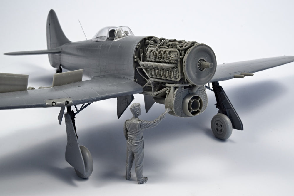 CMK/Czech Master Kits CMF32340 1:32 RAF WWII Hawker Tempest/Typhoon Mechanic