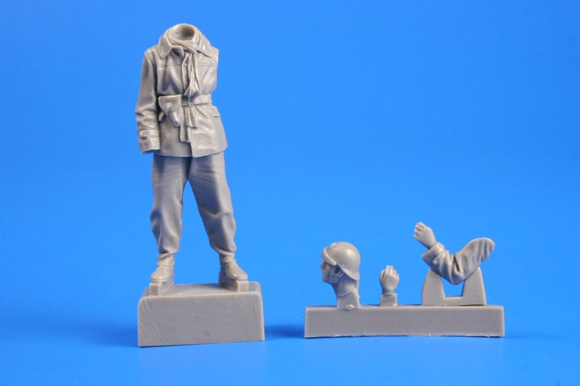 CMK CMF35257 1:35 French WWII Tank Commander Figure