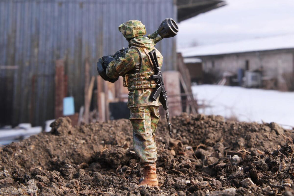 CMK/Czech Master Kits CMF35379 1:35 Ukranian Soldier with NLAW and AK-74MN