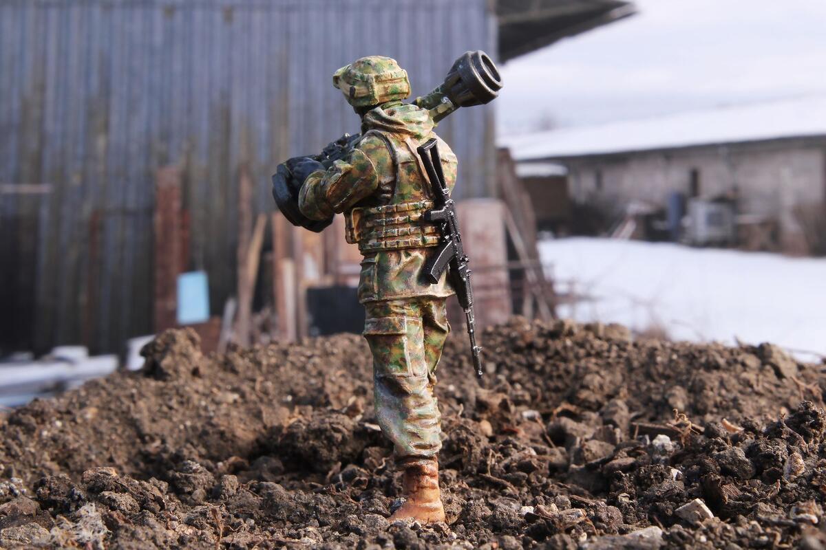 CMK/Czech Master Kits CMF35379 1:35 Ukranian Soldier with NLAW and AK-74MN