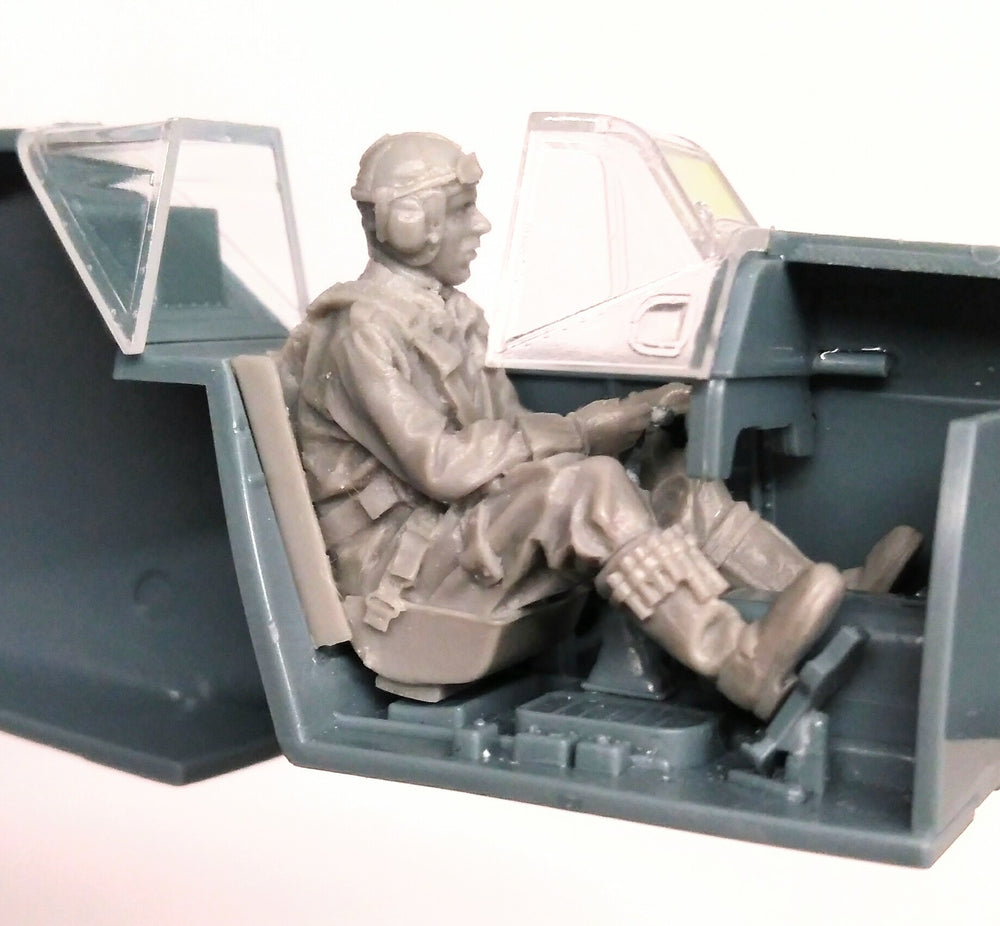 CMK/Czech Master Kits CMF48368 1:48 Messerschmitt Bf-109G German Pilot, seated
