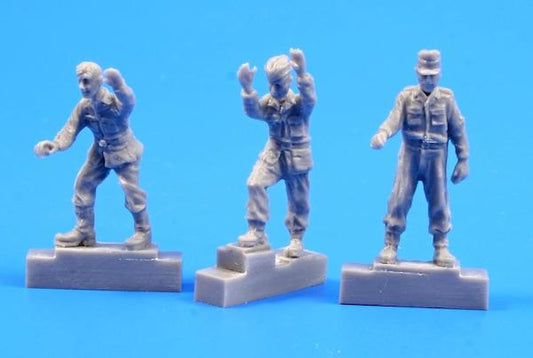 CMK CMF72282 1:72 German A4/V2 Rocket Launch Personnel WWII