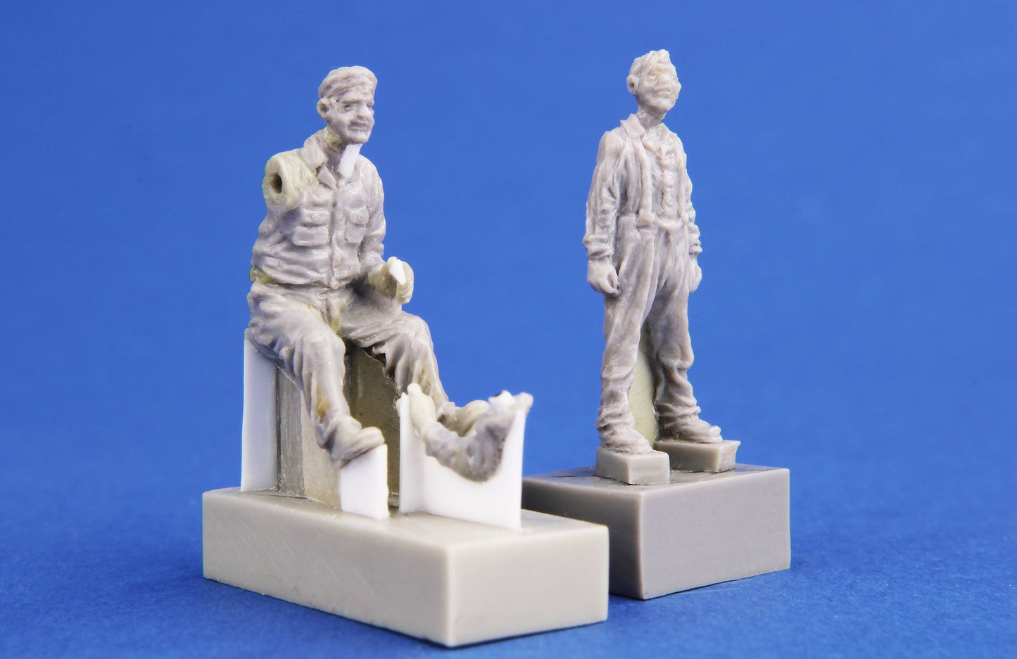 CMK/Czech Master Kits CMF72382 1:72 Zetor 25 Tractor Driver and village boy