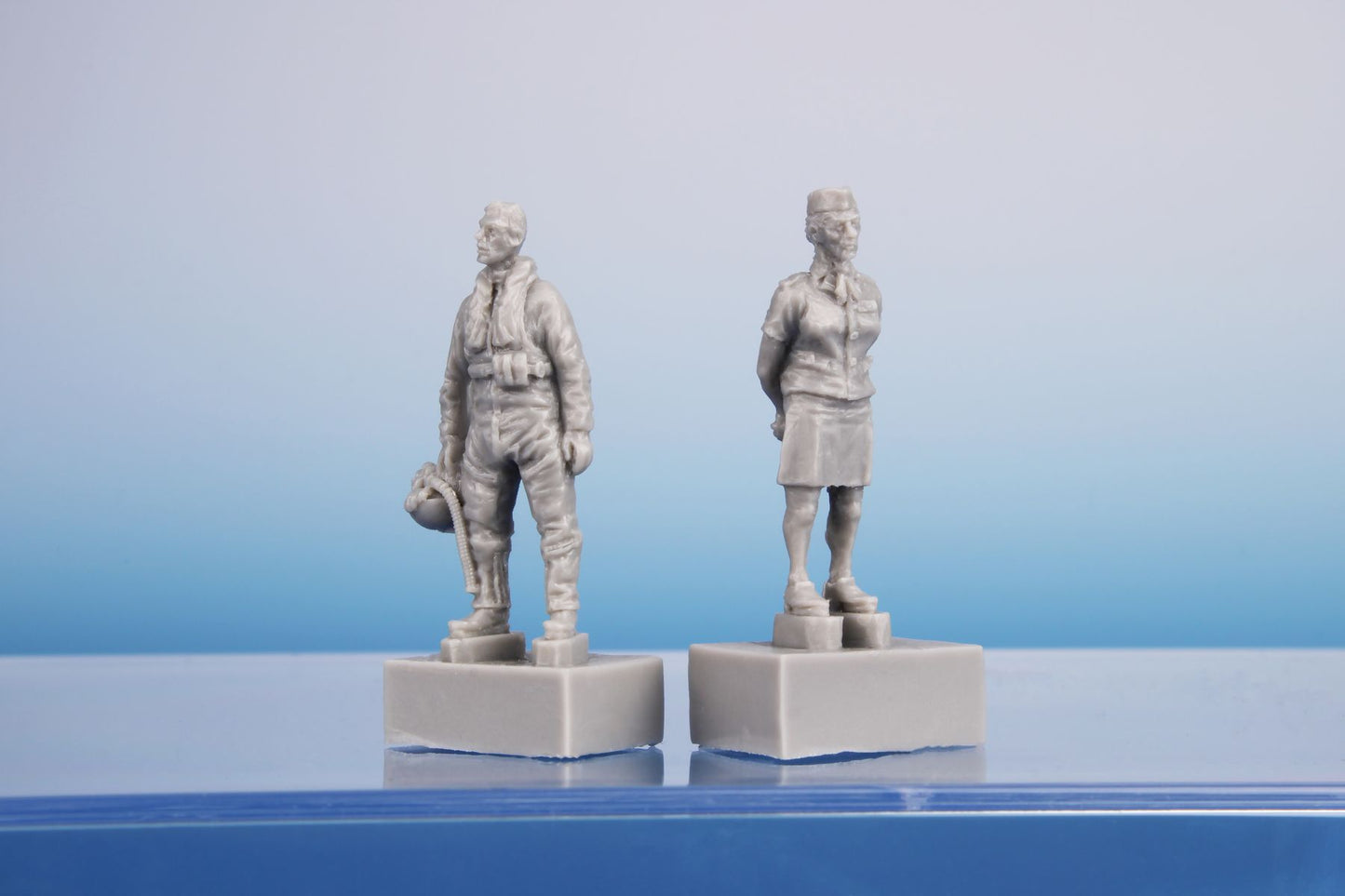 CMK CMF72387 1:72 IAF Mirage IIICJ Pilot & Female Ground Crew