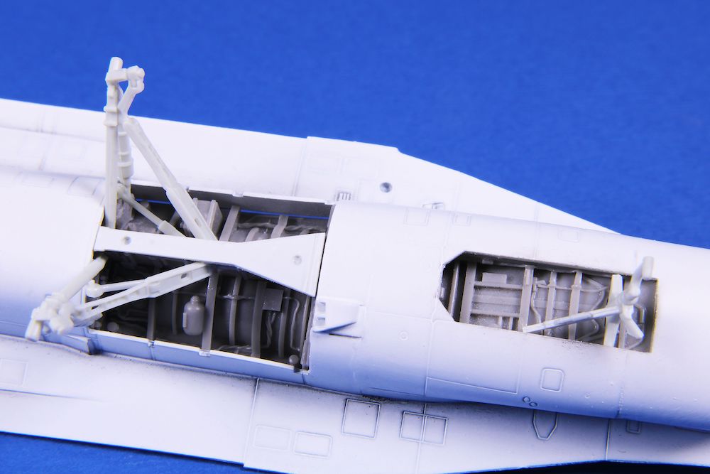 CMK CMK7471 1:72 Lockheed-Martin F-16 MLU Wheel Bays
