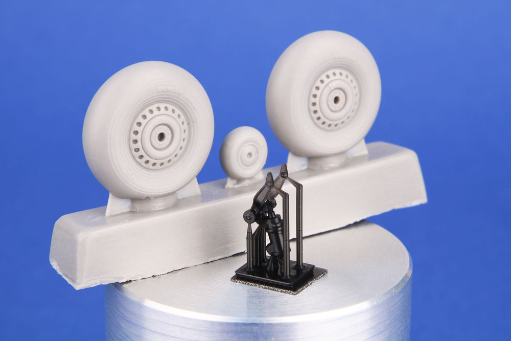 CMK CMK7524 1:72 Vickers Wellington Main & Tail Wheels with Leg