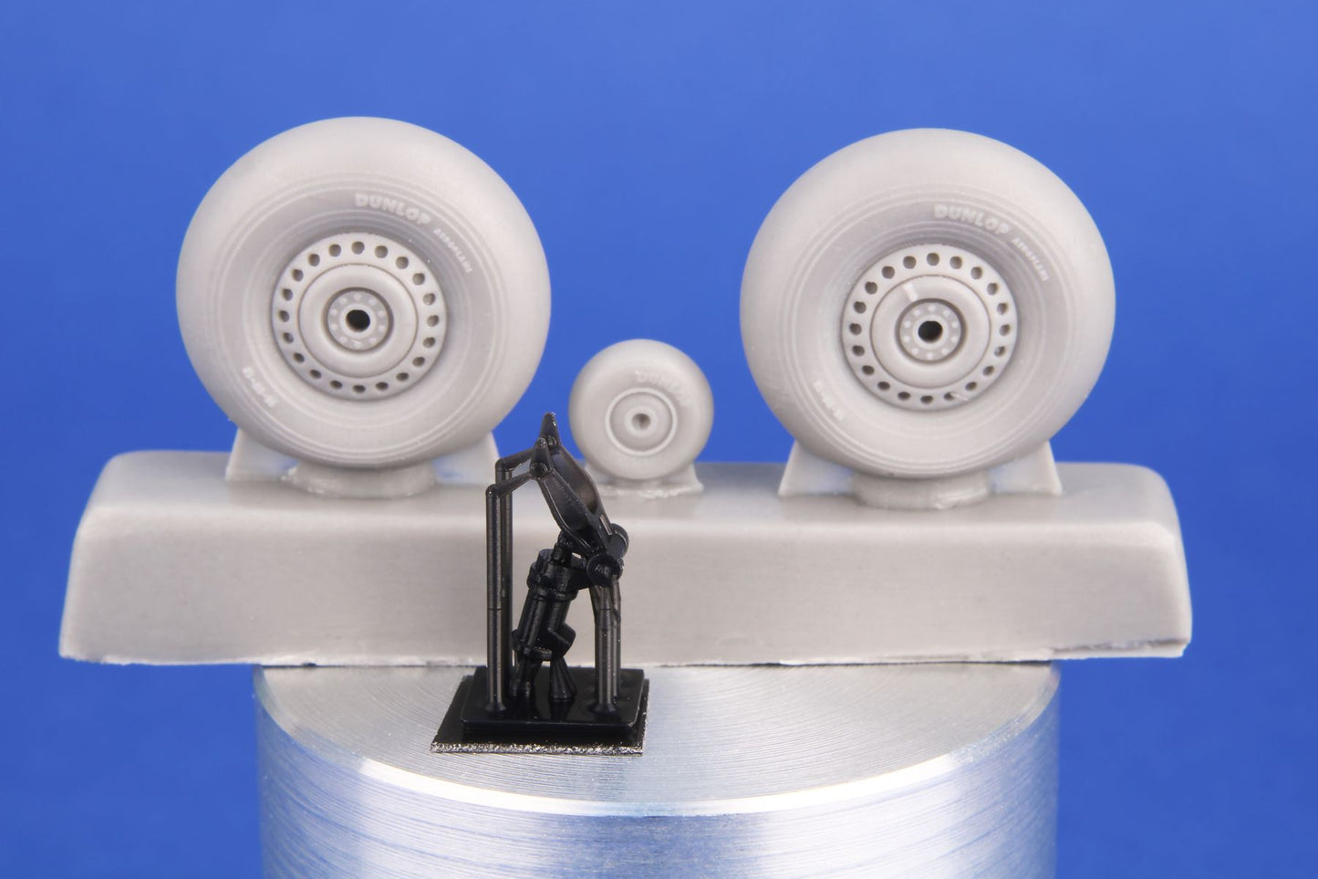 CMK CMK7524 1:72 Vickers Wellington Main & Tail Wheels with Leg