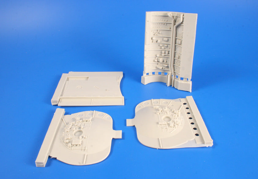 CMK/Czech Master Kits CMKN72014 1:72 Type IXC command section and control room