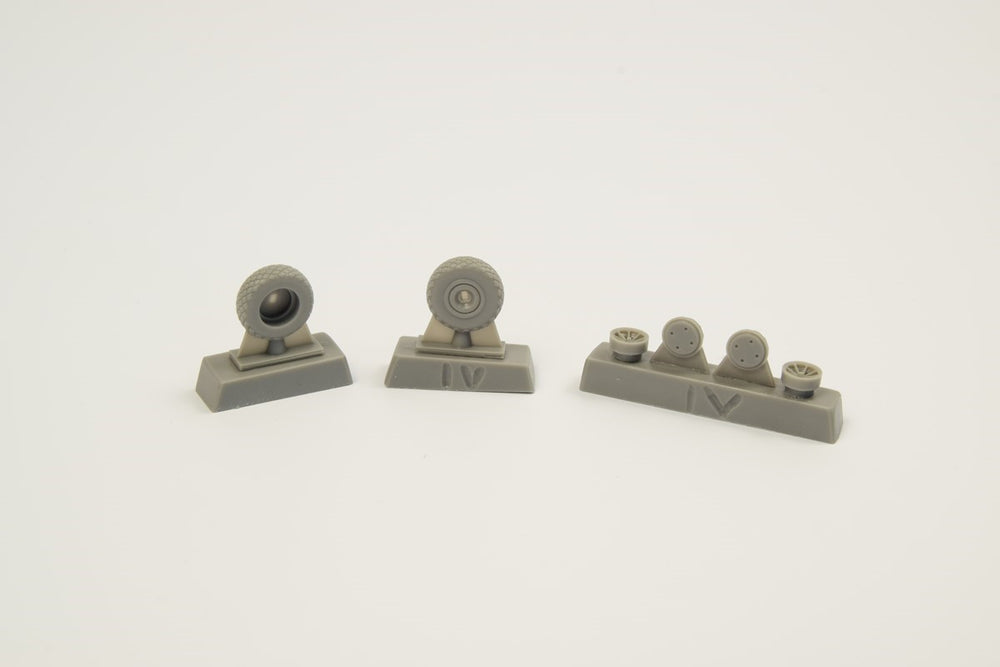 CMK/Czech Master Kits CMQ72298 1:72 Curtiss P-40 Wheels Diamond and whole Tread