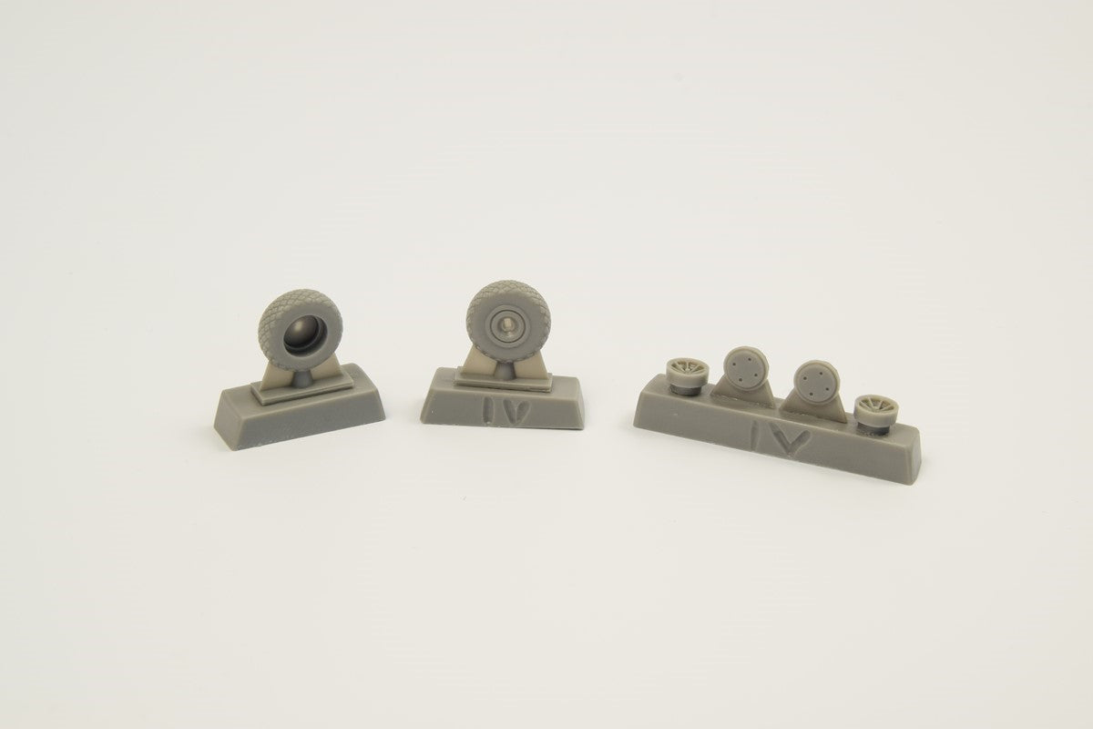 CMK/Czech Master Kits CMQ72298 1:72 Curtiss P-40 Wheels Diamond and whole Tread