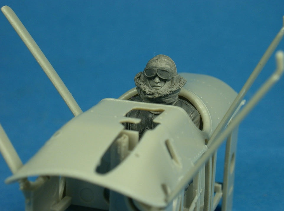 Copper State Models CSMF32-038 1:32 RFC Pilot in sidcot suit