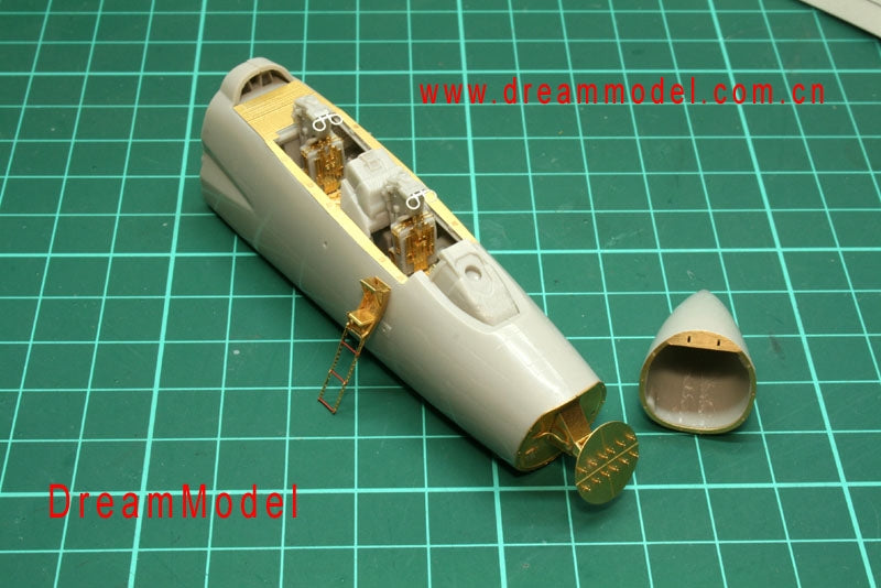 Dream Model DM0504 1:72 Grumman F-14A Tomcat