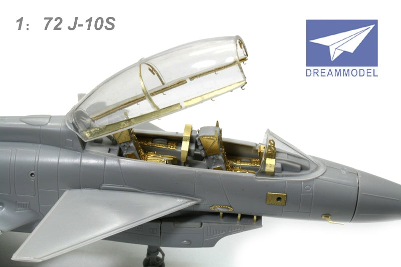 Dream Model DM0515 1:72 Chengdu J-10S twin seat version