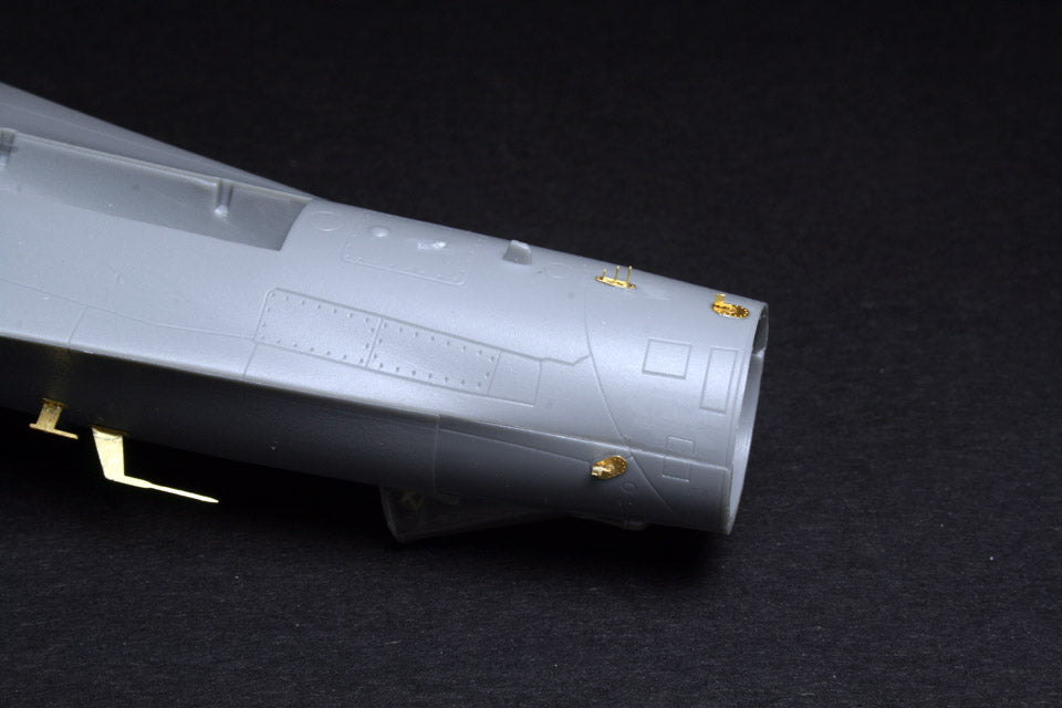 Dream Model DM0537 1:72 PE for Sukhoi Su-27 Flanker Late version