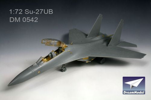 Dream Model DM0542 1:72 Sukhoi Su-27 details