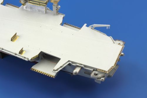 Eduard ED17027 1:700 USS Nimitz CVN-68