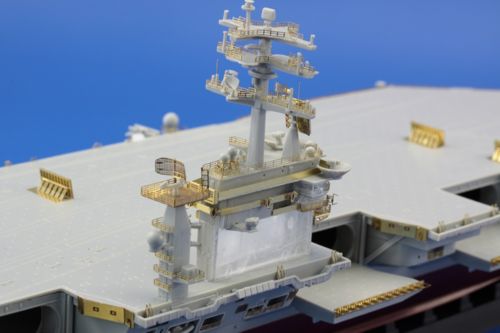 Eduard ED17027 1:700 USS Nimitz CVN-68